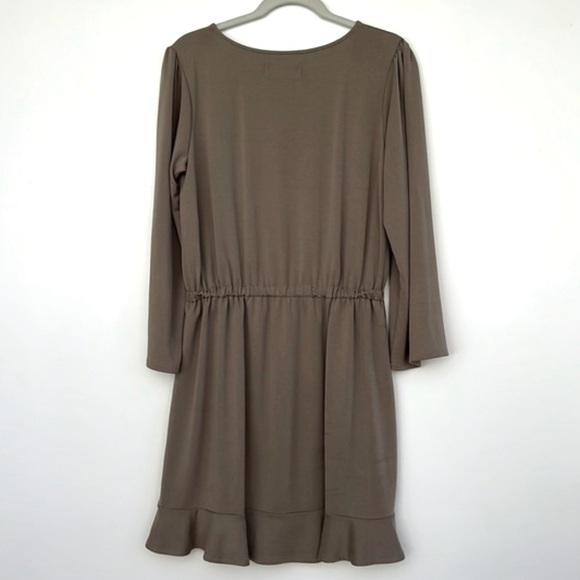 Emma Knudsen Women's Dress - Picture 4 of 7